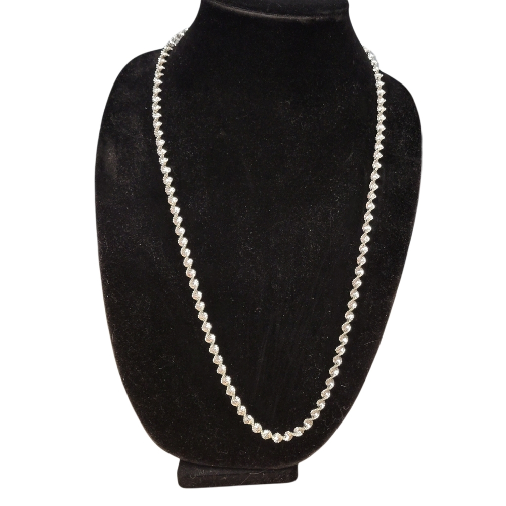 Napier Signed vintage Silver Tone Twist Necklace